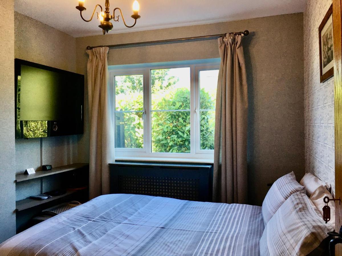 Woodbriar Bed & Breakfast Penmaenmawr ภายนอก รูปภาพ