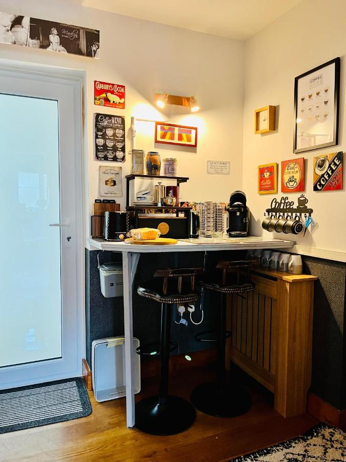 Woodbriar Bed & Breakfast Penmaenmawr ภายนอก รูปภาพ
